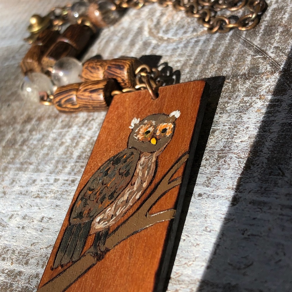 Wood and Quartz Owl Necklace - Picture 2 of 4